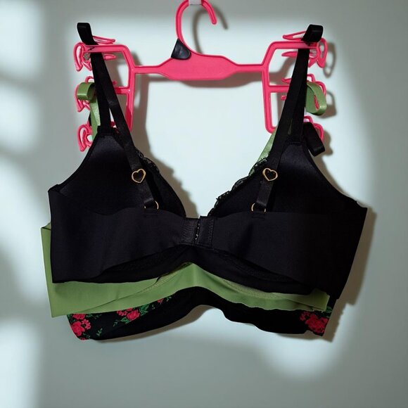 Betsy Johnson 3 Pack Bra Set 34 B — Floral, Olive, Black NWT - Picture 7 of 8